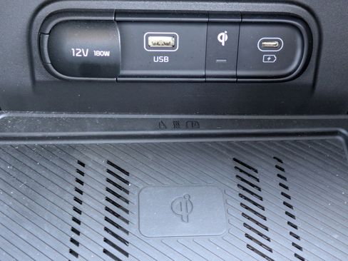 Certified 2024 Kia Sportage EX image 25