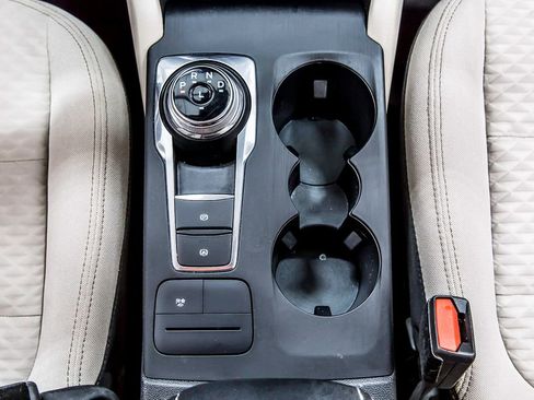 Used 2020 Ford Escape SE Sport image 21