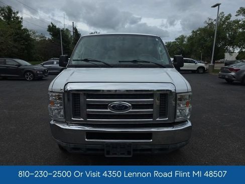Used 2010 Ford E-350 and Econoline 350 XLT RWD image 2