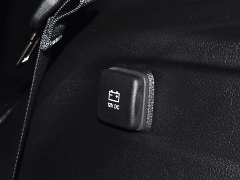 New 2025 Jeep Grand Cherokee L Altitude image 34