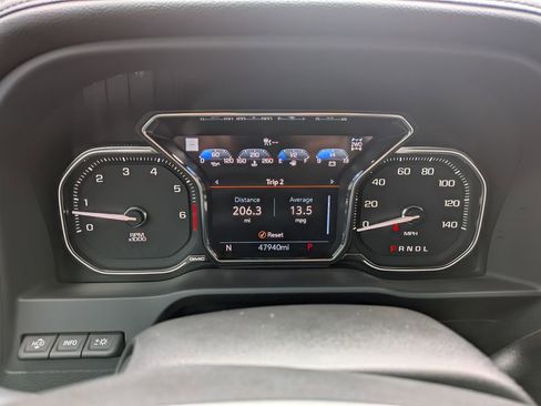 Used 2022 GMC Sierra 1500 AT4 w/ AT4 Premium Package image 16