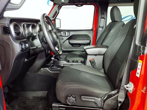 Used 2018 Jeep Wrangler Sport AWD/4WD image 8