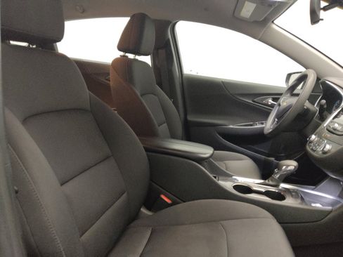 Used 2021 Chevrolet Malibu LT image 21