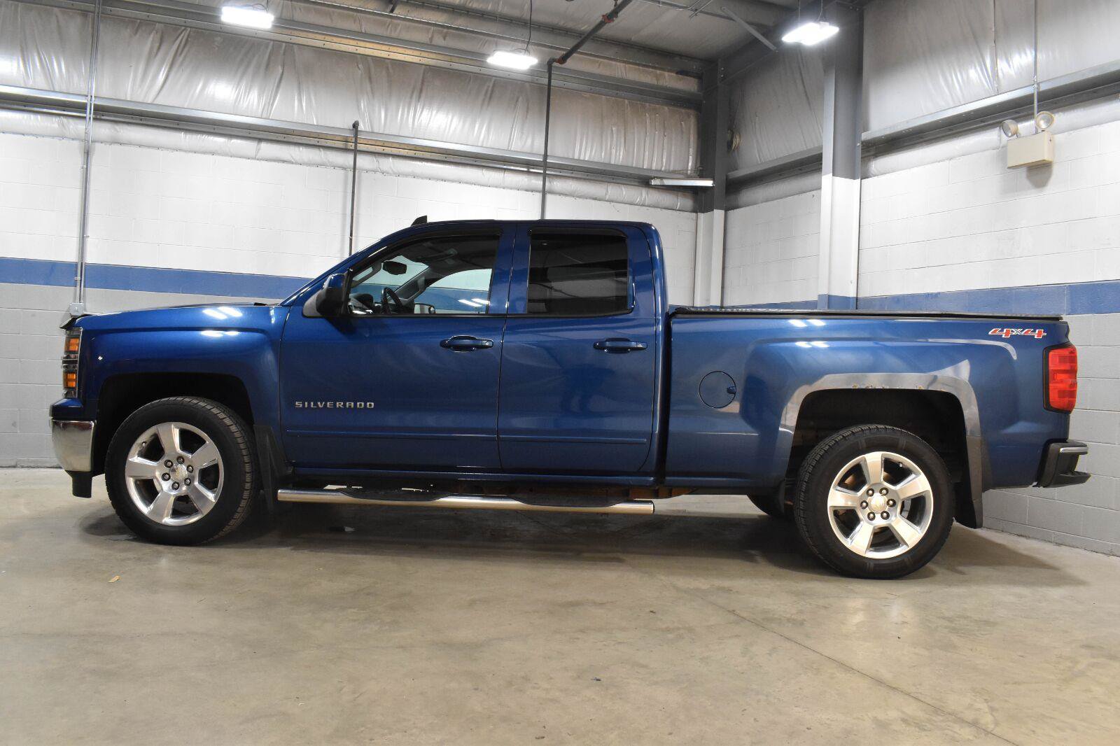 Used 2015 Chevrolet Silverado 1500 LT w/ LT Convenience Package AWD/4WD image 20