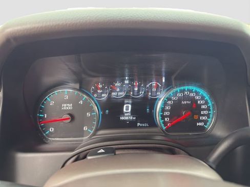 Used 2019 Chevrolet Suburban Premier AWD/4WD image 11
