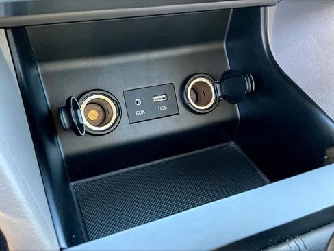 Used 2019 Hyundai Elantra SE image 24