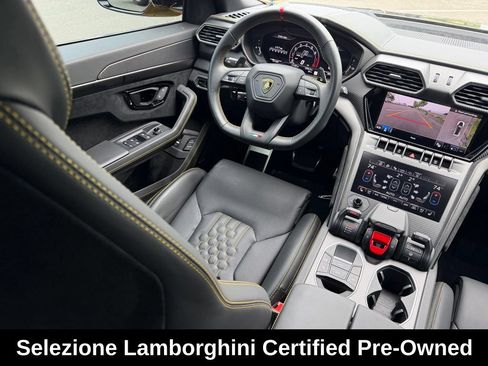 Used 2023 Lamborghini Urus Performante AWD/4WD image 29