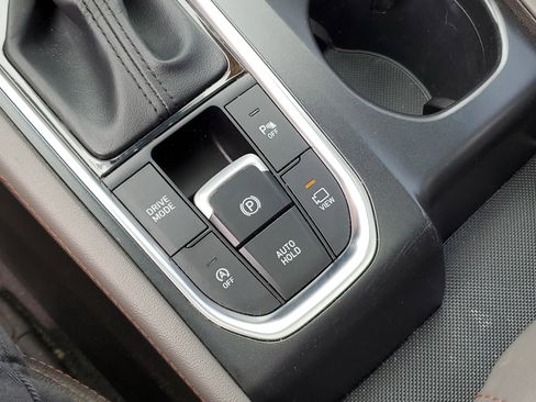 Used 2020 Hyundai Santa Fe Limited FWD image 32
