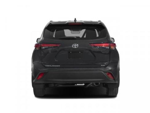 Used 2023 Toyota Highlander XLE FWD image 5