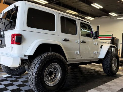 Used 2024 Jeep Wrangler Unlimited Sahara image 6