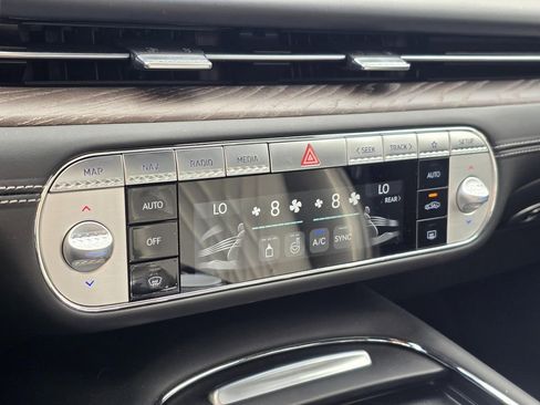 Used 2024 Genesis G90 3.5T image 15