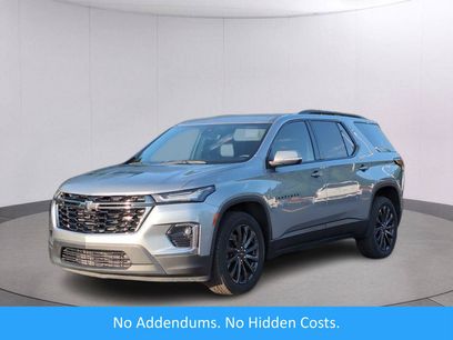 Used 2023 Chevrolet Traverse RS