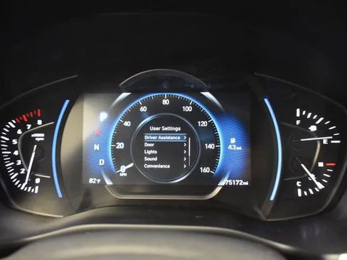 Used 2020 Hyundai Santa Fe SEL w/ Convenience + Premium Package AWD/4WD image 28