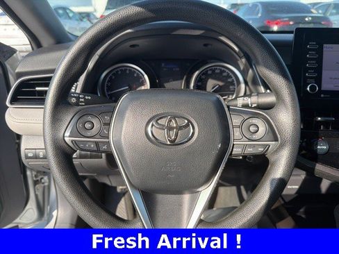 Used 2023 Toyota Camry LE image 5