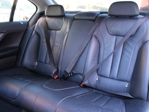 Used 2019 BMW 740i w/ Cold Weather Package RWD image 25