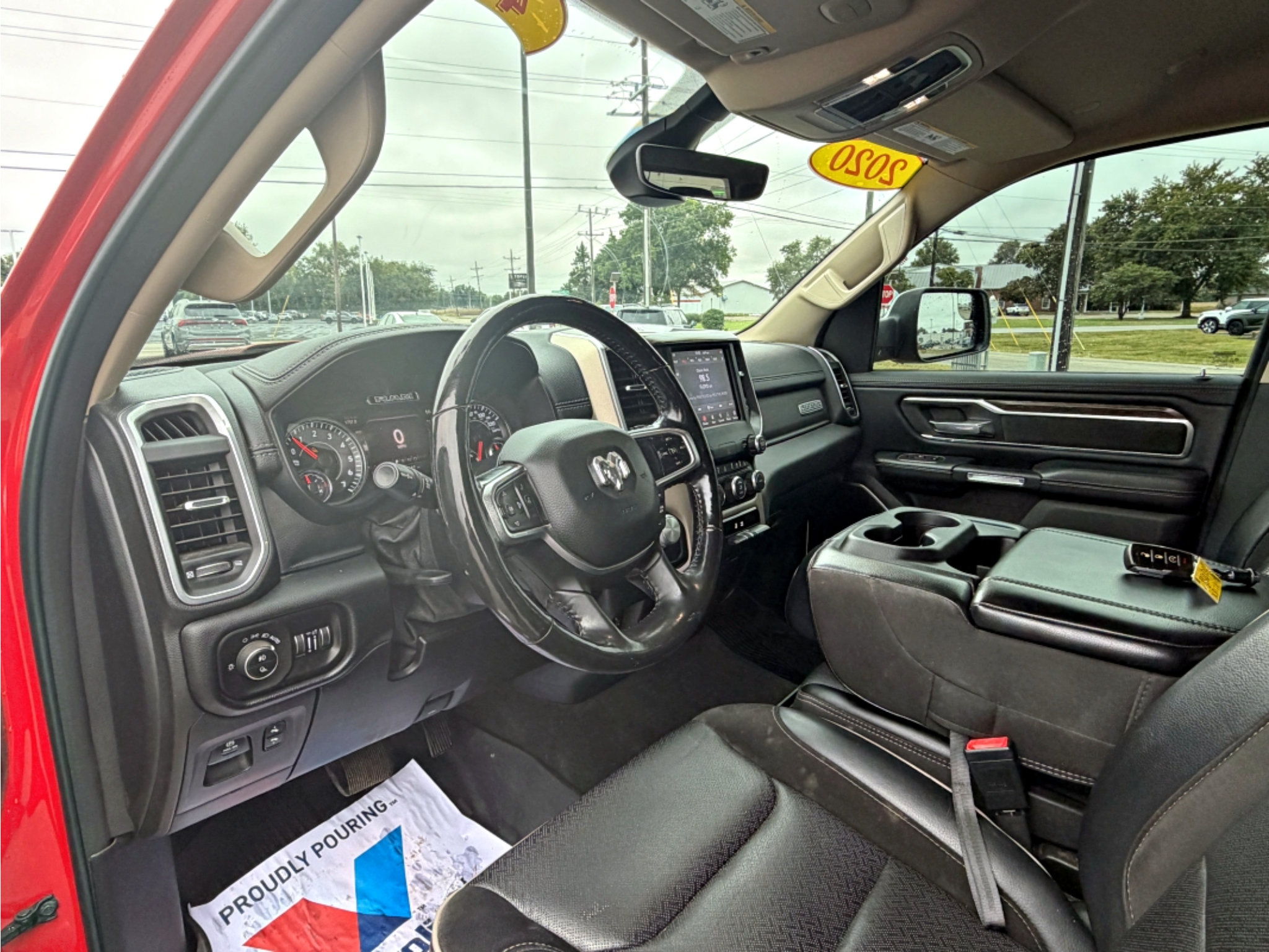 Used 2020 RAM 1500 Laramie AWD/4WD image 13