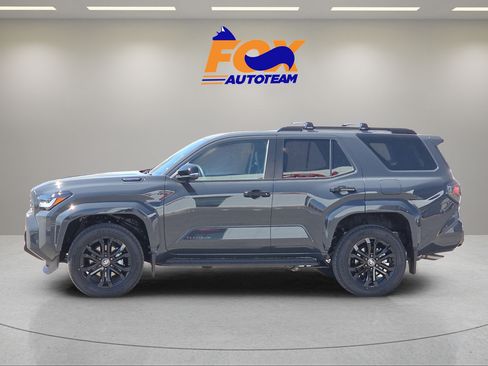 Used 2026 Toyota 4Runner Platinum AWD/4WD image 2