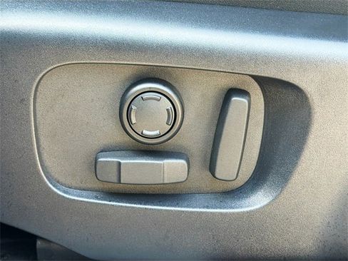 Used 2024 Land Rover Range Rover Evoque Dynamic SE image 26