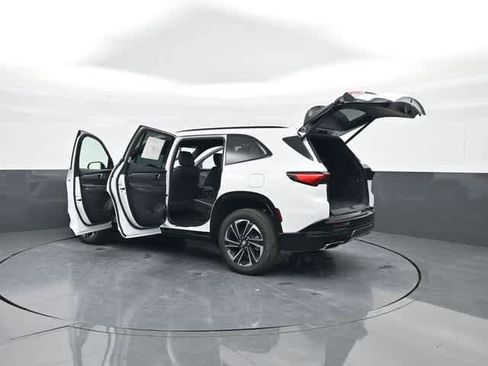New 2026 Buick Enclave Sport Touring w/ Power Package image 90