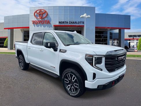 Used 2024 GMC Sierra 1500 AT4 w/ AT4 Premium Package AWD/4WD image 2
