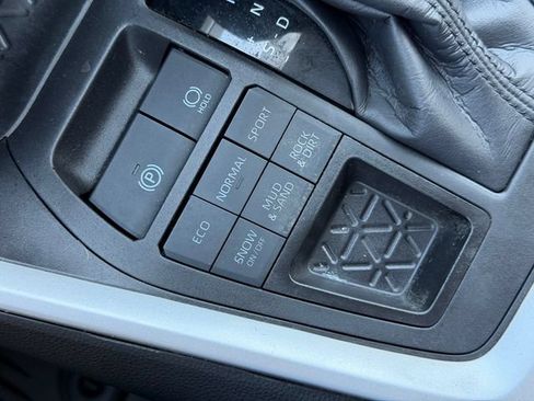 Certified 2024 Toyota RAV4 LE AWD/4WD image 35