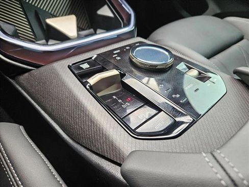 Used 2025 BMW X3 xDrive30i w/ Premium Package AWD/4WD image 13