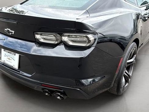 Used 2021 Chevrolet Camaro SS image 33