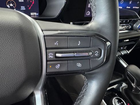 Certified 2025 Chevrolet Colorado ZR2 AWD/4WD image 15