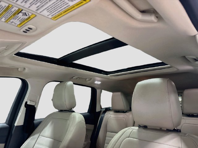 Used 2019 Ford Escape Titanium AWD/4WD image 19