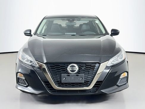 Used 2022 Nissan Altima 2.5 SR FWD image 2