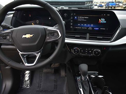 New 2026 Chevrolet Trax LT w/ LT Convenience Package image 12