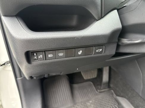 Used 2024 Toyota RAV4 XLE w/ Convenience Package AWD/4WD image 14