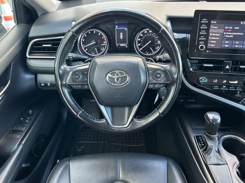 Used 2021 Toyota Camry SE FWD image 14