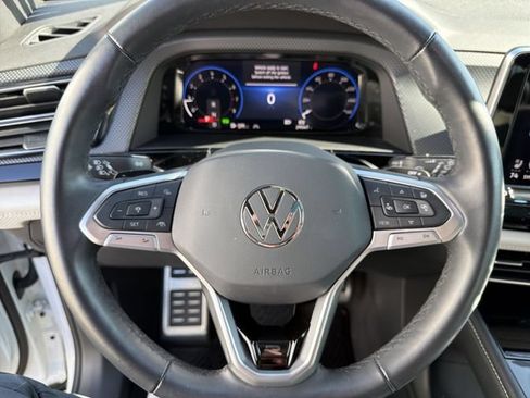Used 2024 Volkswagen Atlas Cross Sport SEL Premium R-Line AWD/4WD image 16