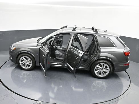 Used 2020 Audi Q7 3.0T Prestige w/ Prestige Package image 44