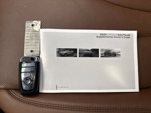 Certified 2023 Lincoln Nautilus Reserve AWD/4WD image 25