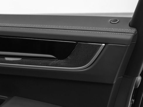 New 2025 Porsche Cayenne Turbo image 37