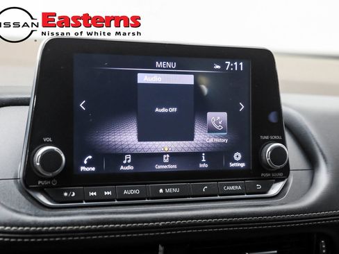 Used 2022 Nissan Rogue SV AWD/4WD image 18