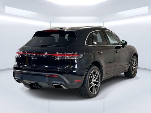 Certified 2025 Porsche Macan AWD/4WD image 8