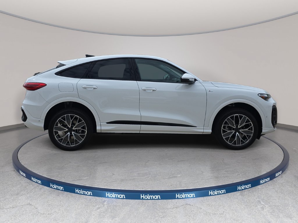 New 2026 Audi Q5 Premium AWD/4WD image 4