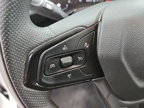 Certified 2022 Chevrolet TrailBlazer LT w/ Convenience Package FWD image 10