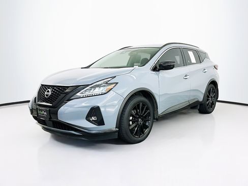 Used 2023 Nissan Murano SV w/ SV Midnight Edition Package image 3