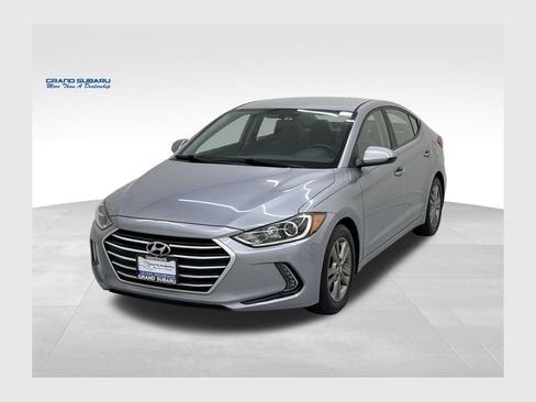 Used 2017 Hyundai Elantra SE w/ SE A/T Tech Package 03 FWD image 1