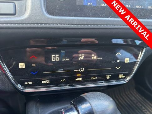 Used 2020 Honda HR-V Touring image 15