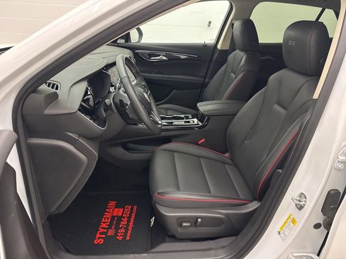 Used 2022 Buick Envision Essence w/ Technology Package I image 20