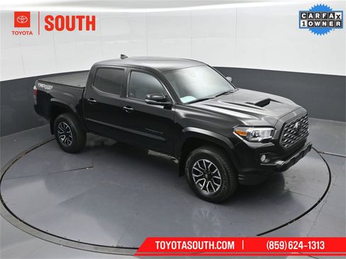 Used 2023 Toyota Tacoma TRD Sport image 42