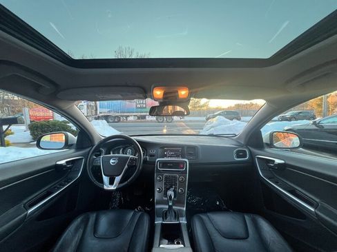 Used 2015 Volvo S60 T5 Platinum image 14