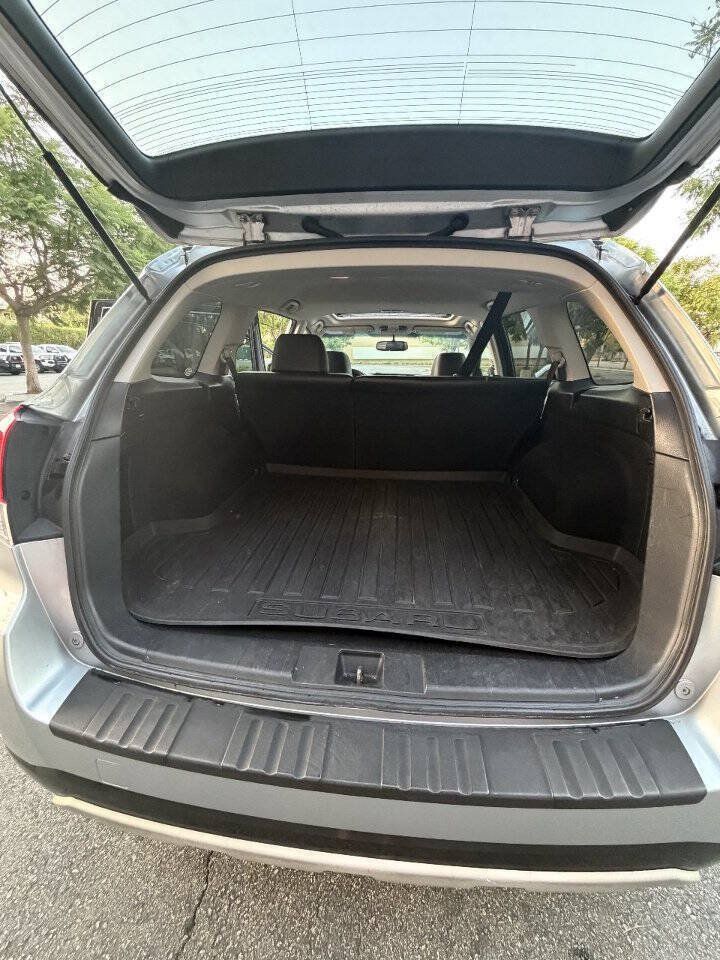 Used 2013 Subaru Outback 2.5i Limited AWD/4WD image 12