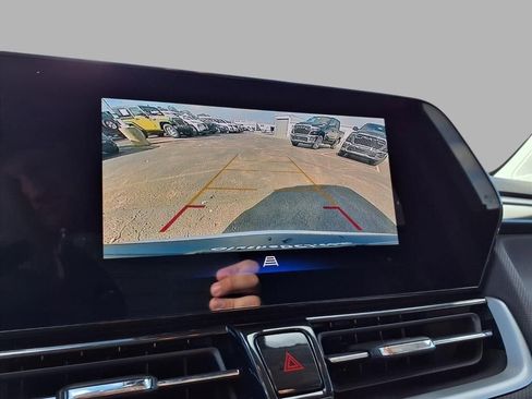 Used 2025 Chevrolet TrailBlazer LT image 6