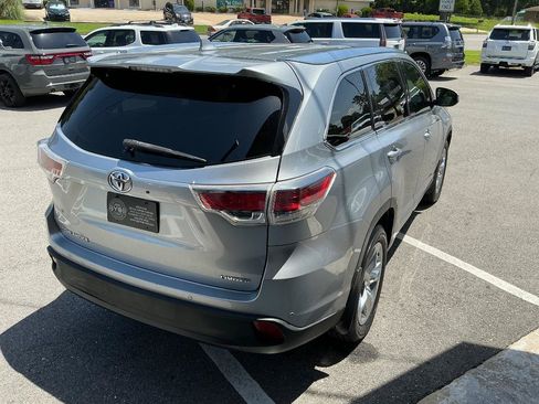 Used 2014 Toyota Highlander Limited FWD image 7